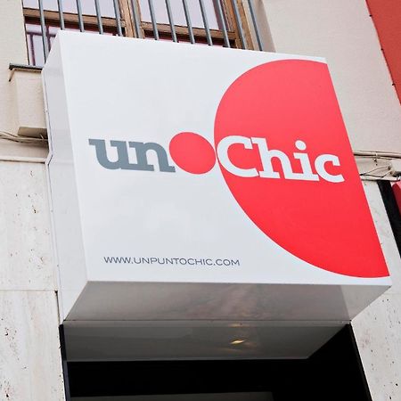 הואסקה Hospedium Hostal Un Punto Chic מראה חיצוני תמונה