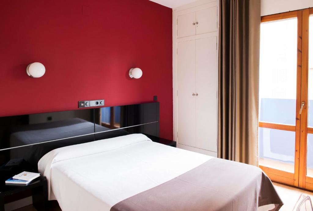 הואסקה Hospedium Hostal Un Punto Chic מראה חיצוני תמונה